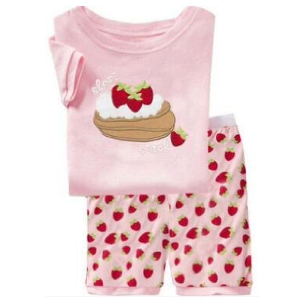 Sommarpyjamas med rosa t-shirt och shorts i modernt rött jordgubbsmönster