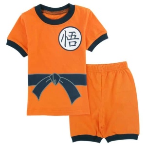 Modig orange och svart Sangoku t-shirt och shorts