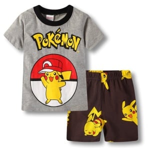 Tvådelad grå Pikachu Pokémon-pyjamas i grått med bruna shorts av mycket högkvalitativ bomull