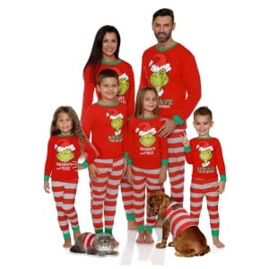 God jul pyjamas för hela familjen i mycket hög kvalitet och modernt mode
