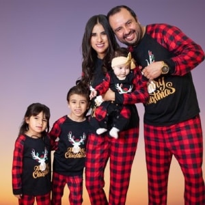 Moderiktiga julpyjamas för hela familjen