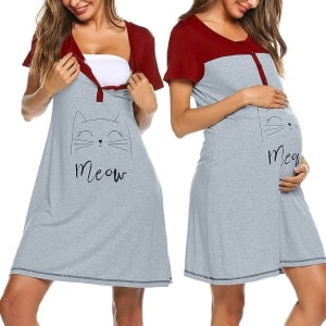 Graviditet nattlinne med två gravida flickor i pyjamas och vit bakgrund