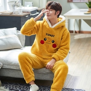 gul pikachu pyjamas för vuxna